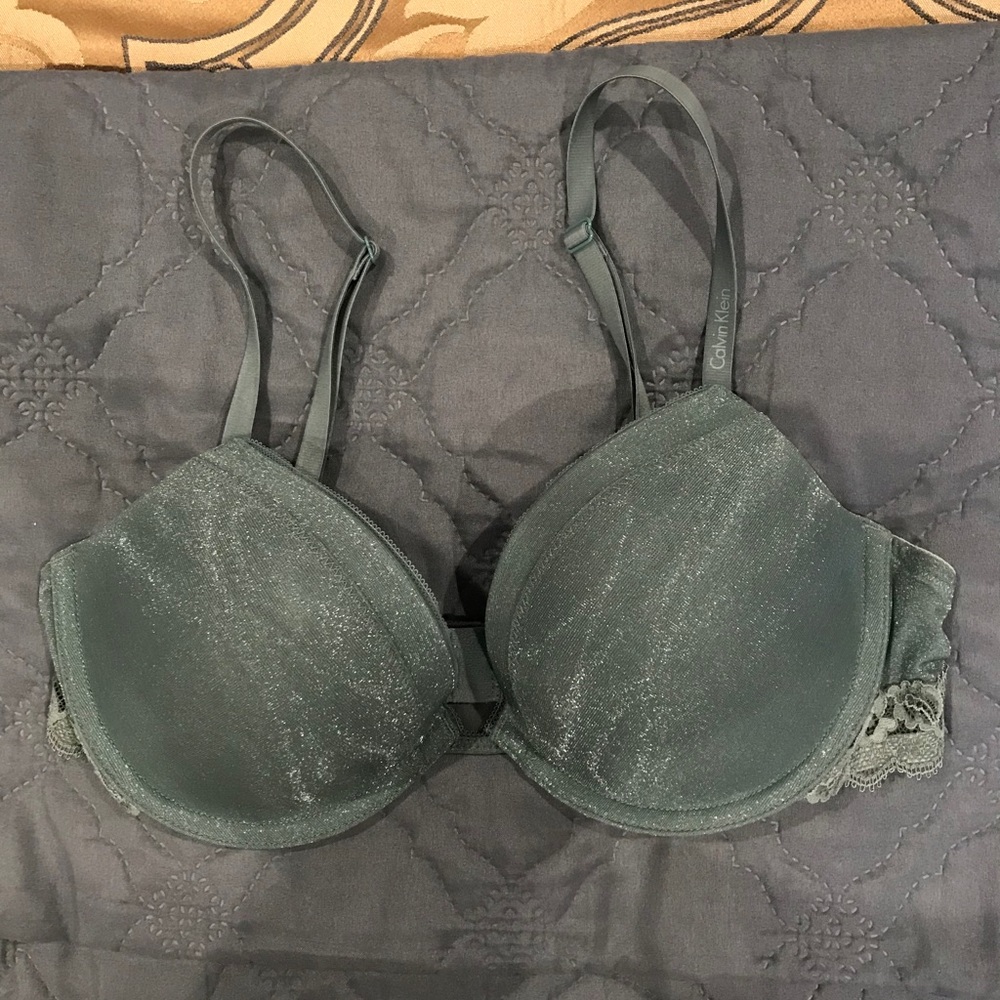 Calvin Klein underwire bra 36B green color